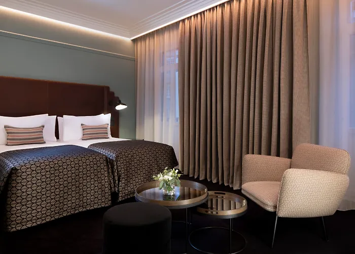 Hôtel Maison Rouge Chateaux & Hôtels De France